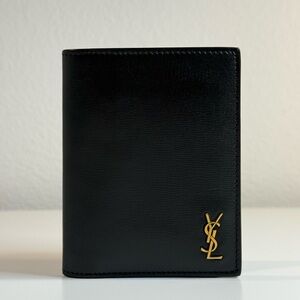 Yves Saint Laurent Tiny Cassandre Credit Card Wallet Shiny Black